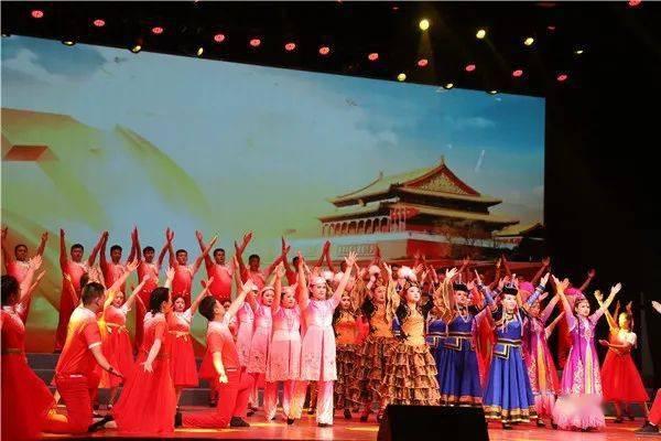 1949年小战士从报纸上认出父亲，指导员：别闹了！这可是兵团司令